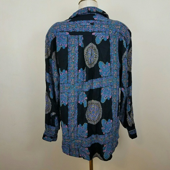 Button down top - Picture 4 of 8